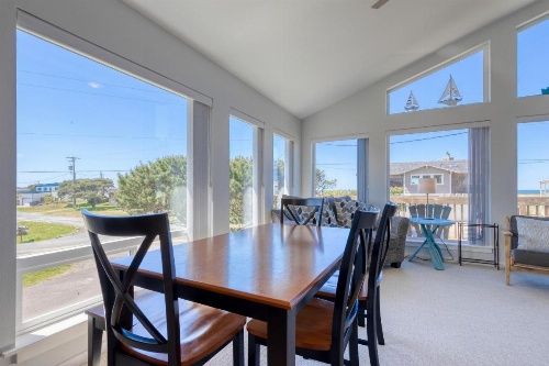 Ocean Oasis image 23