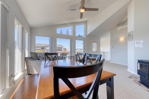 Ocean Oasis image 27